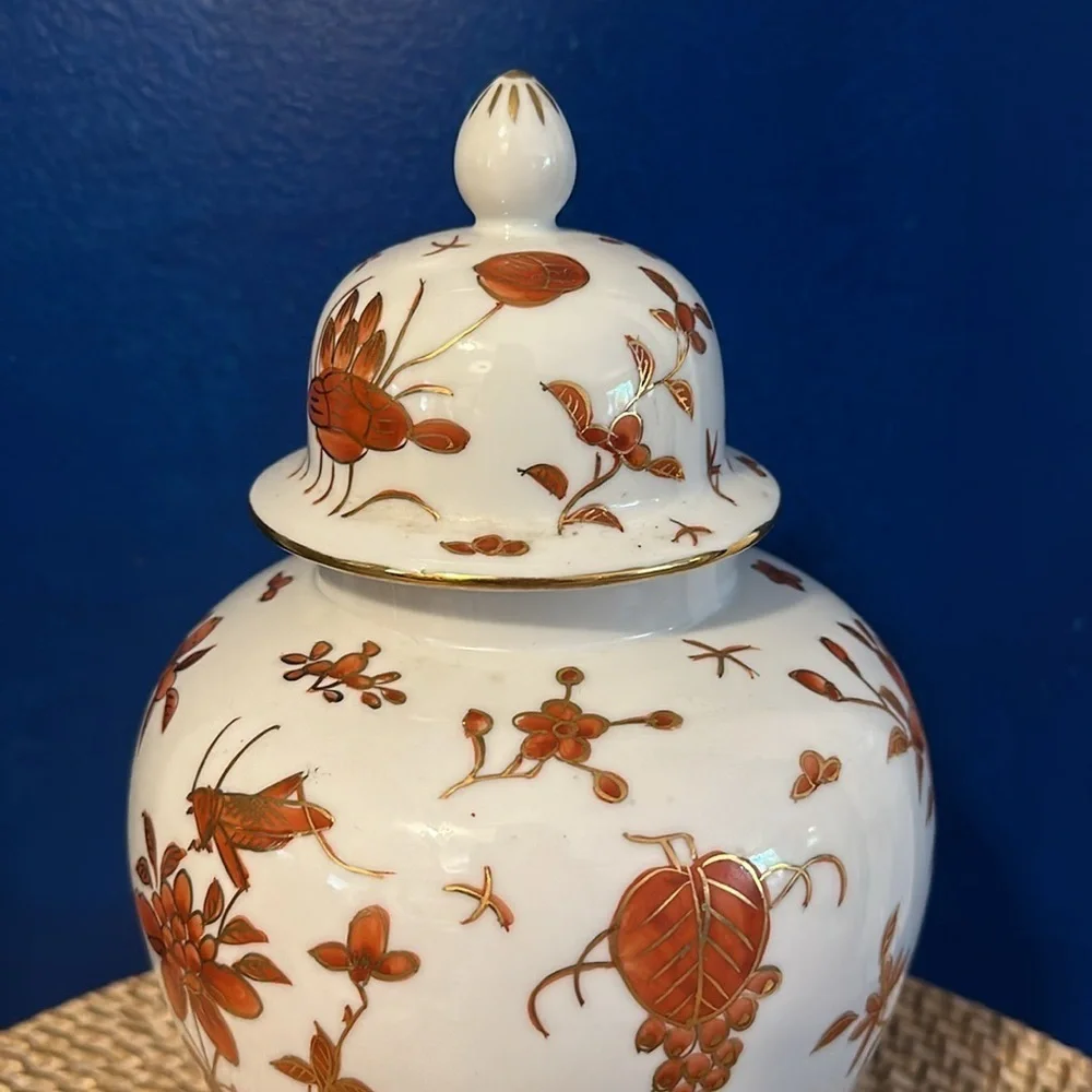 VINTAGE JAPANESE PORCELAIN WARE ACF FLORAL GINGER JAR HAND DECORATED HONG KONG